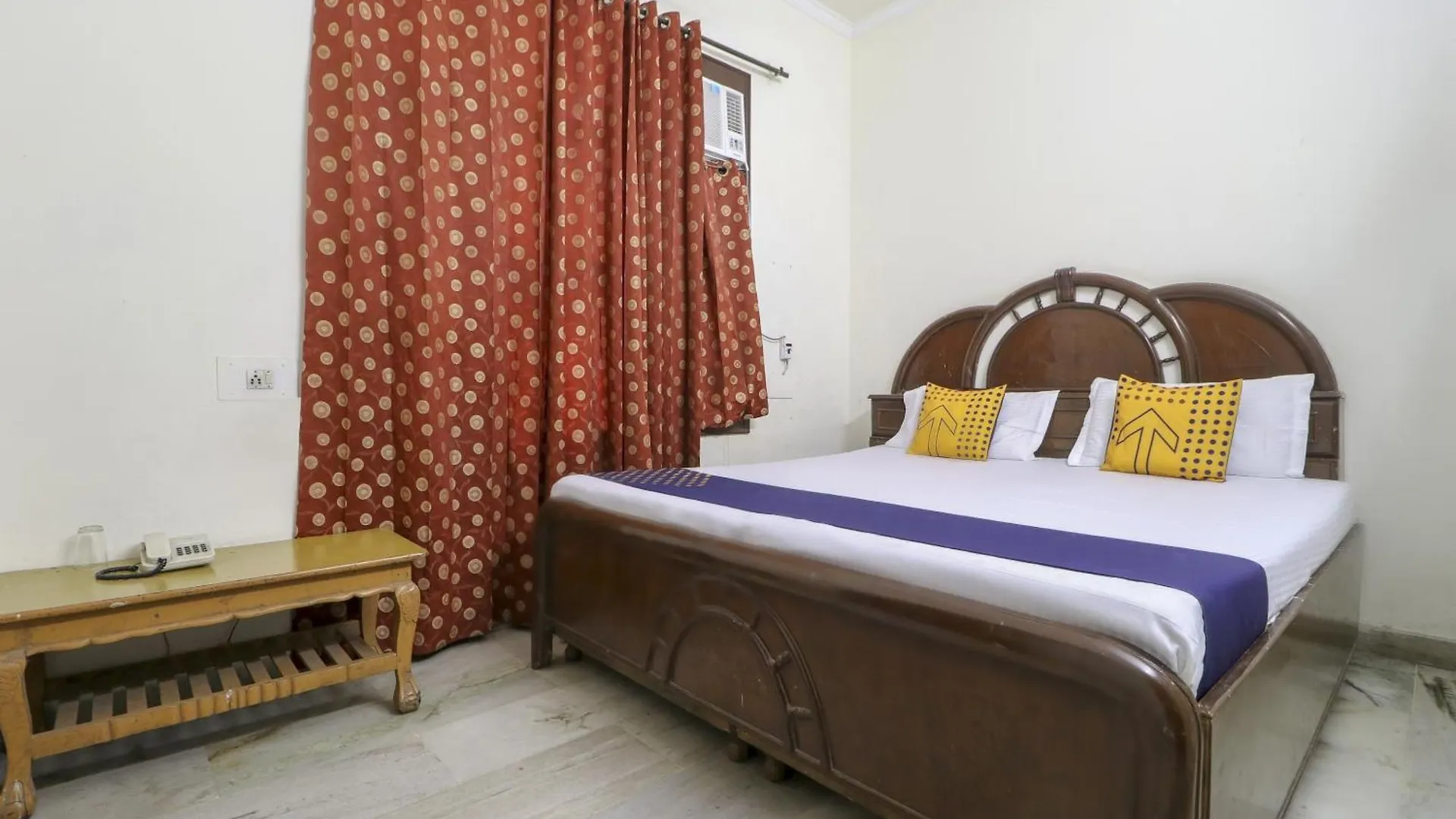 Spot On Motel Haryana Chandīgarh 2*,  インド